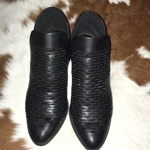 Cityclassified Black low heel bootie loafer